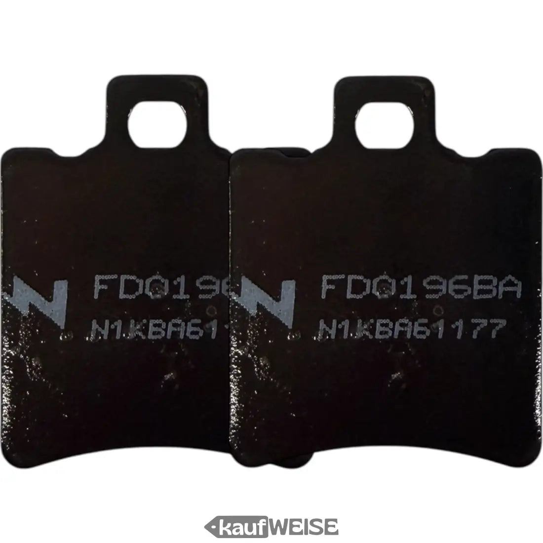 Schwarze Newfren Active Organic Bremsbeläge FD0196BA mit Mattfinish und Prägung